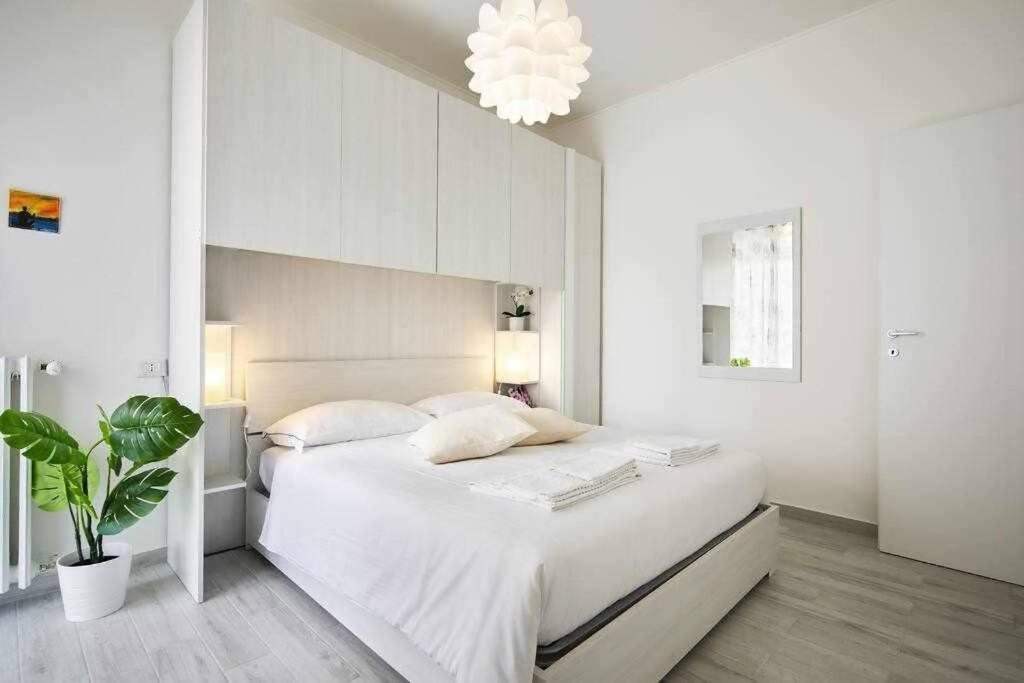 Sunny San Siro Stadio Apartment Мілан Екстер'єр фото